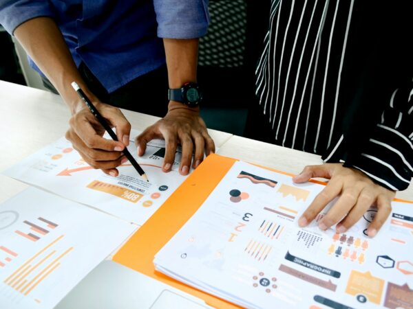 5 Sales Intelligence Platforms That Focus on Data Accuracy